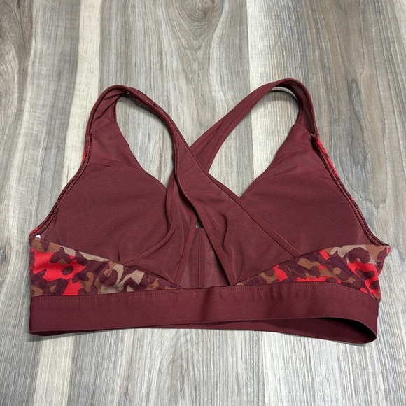 Aerie Stylish Women's Red and Brown Sports Bra size small - Picture 6 of 7